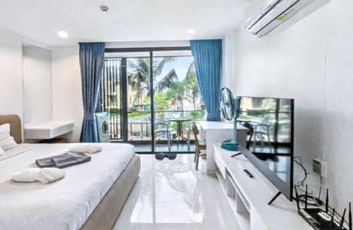 Wichit Apartment | Pixel-modern 1-br Apartment With Pool View in Cape Panwa