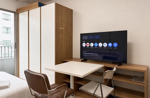Bang Chak Apartment | Pool Studio Near BTS Quiet Stay