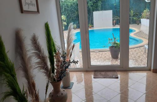 Rawai Apartment | Pool View 5 Room