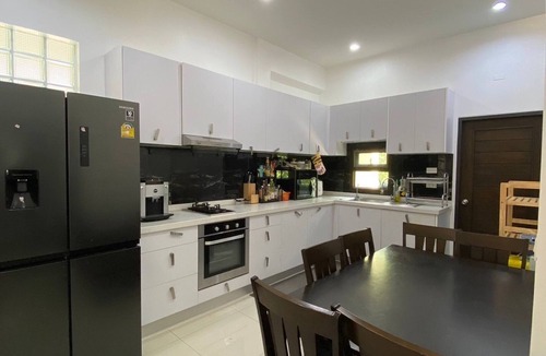 Sattahip Apartment | Pool Villa With Ergonomic Office