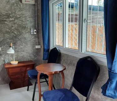 Mueang Kao House | Pottery Street House