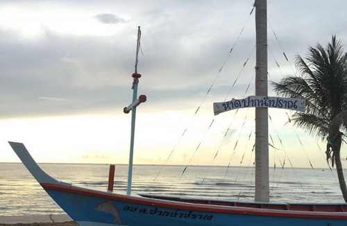 Pak Nam Pran House | Pranburi beach house at 25 pound/room. Short or Long stay welcome