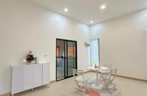 Lampang House | Prangsirihome guesthouseได้ทั้งหลัง