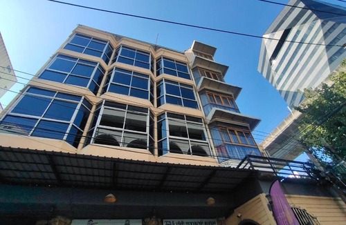 Thanon Phaya Thai Hotel | Pratunam Family House
