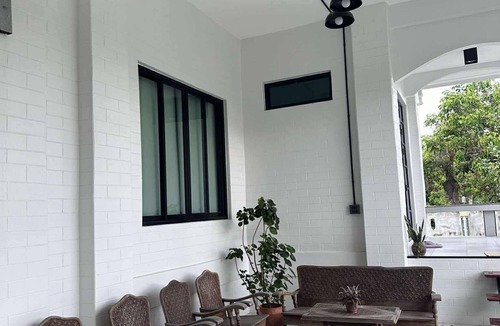 Choeng Noen House | Private House 3-bedroom in peaceful Rayong with WiFi, AC. Enjoy your stay