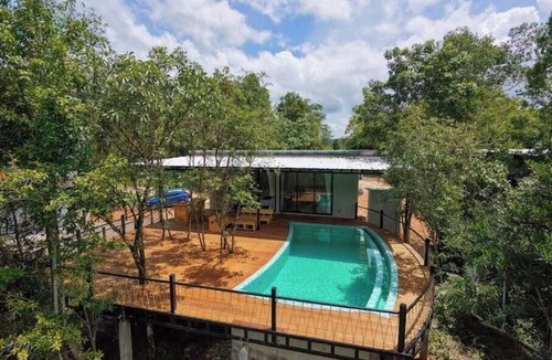 Thma Bang House | Private pool villa with big river view for 6people