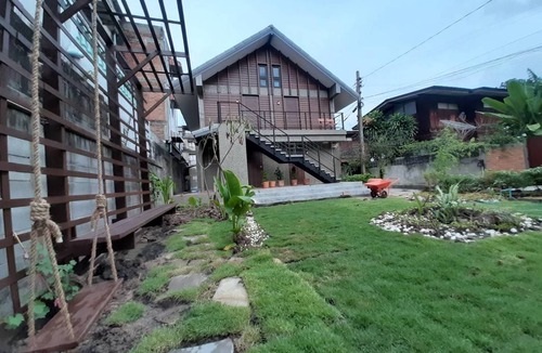 Thon Buri Resort | Private room ∙ 3 guests