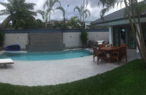 Kathu Villa | Private villa at Loch Palm and Red Mountain golf course