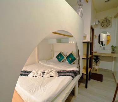 Old City Hostel | Pure Stay At CNX