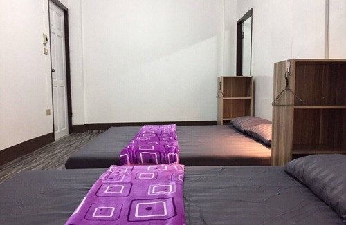Chiang Rai Hostel | Quadruple privatized room - shared bathroom