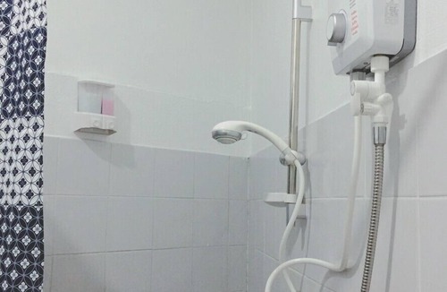 Chiang Rai Hostel | Quadruple privatized room - shared bathroom