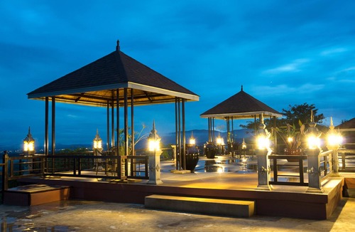 Mae Chan Hotel | Rai Kaset Phu Praewa