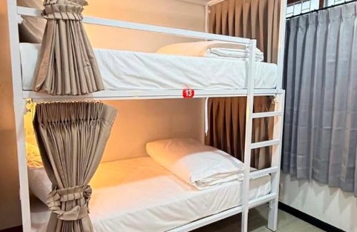 Khlong Ton Sai Hostel | RATCH66 Iconsiam