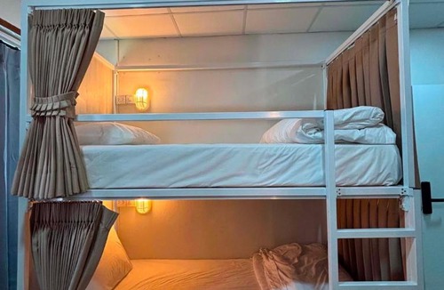 Khlong Ton Sai Hostel | RATCH66 Iconsiam