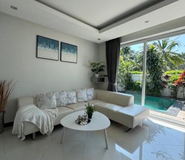 Nong Chaeng Villa | Relaxing 2BR Pool Villa I Smart TV I Fast Internet