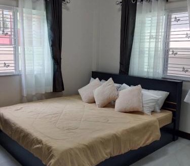 Nong Prue House | Renita 3BR Holiday Home