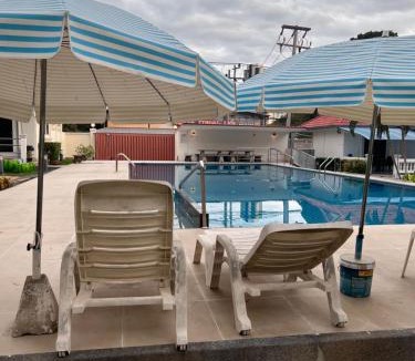 Pratumnak Hill Villa | Resort 2-3BR Huge Pool, BBQ, 300m-Beach, 8 mins to Walking Street