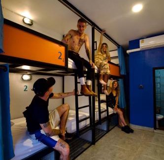 Old City Hostel | Revolution Chiang Mai - Old Town