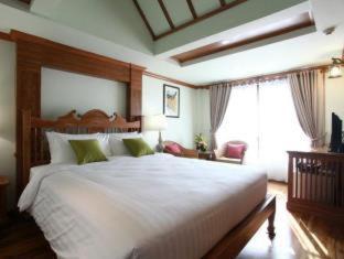 Old City Hotel | Rich Lanna House