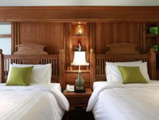 Old City Hotel | Rich Lanna House