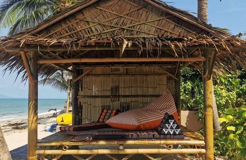Bang Po House | Right on the beach, typical wooden bungalow with romantic furnishings.
