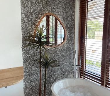 Koh Lan Resort | Rimtalay Resort Koh Larn