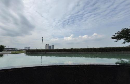Bang Kra So Apartment | River Condo Spectacular Pools