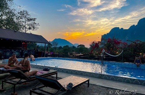 Vang Vieng Hostel | Riverside Garden Hostel