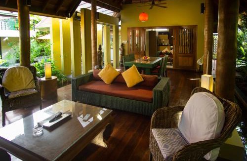 Hua Thanon Villa | Romantic 1 Bed Villa with Pool - 150 mtrs to beach