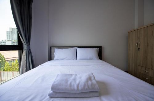 Khlong Toei Apartment | Room 36 service apartment