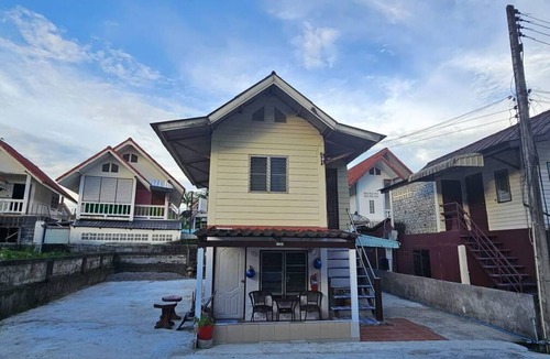 Ao Nang House | Room and Motorbike 10/2