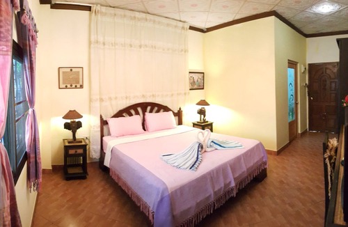 Rayong Hotel | Room bali 21 - 1 Double bed with half-board and daily outings included