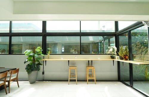 Don Muang Hotel | RoomQuest Bangkok Don Mueang Airport