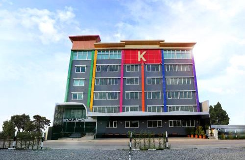Minburi Hotel | RoomQuest Suvarnabhumi Airport Romklao Soi 6