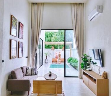 Hat Yai Villa | Roots89 Private Pool Villa
