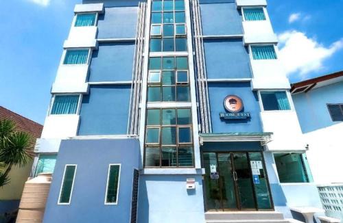 Lat Krabang Hotel | RQ Suvarnabhumi Airport by Collection O