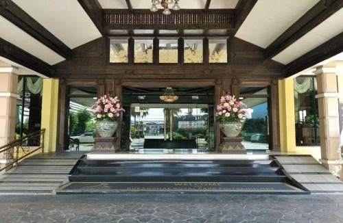 Phitsanulok Hotel | Ruean Phae Royal Park Hotel