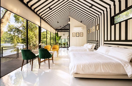 Tha Kradan Hotel | S-Cape at Rim Khwae