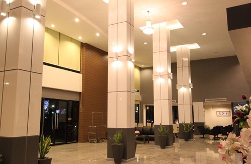 Ban Pa Yang Hotel | S Tara Grand Hotel