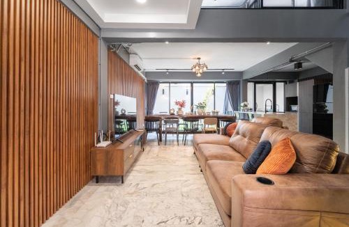 Bangkok Central Business District House | S21 Mellow Phromphong