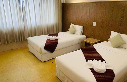 Trang Hotel | S2S Queen Trang Hotel