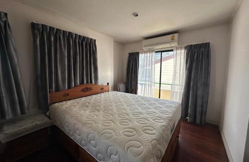 Embassy District Apartment | Saladaeng Executive Condominium