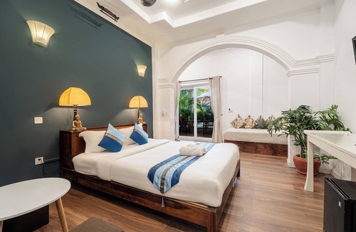 Daun Penh Hotel | Samaya Boutique & Cuisine
