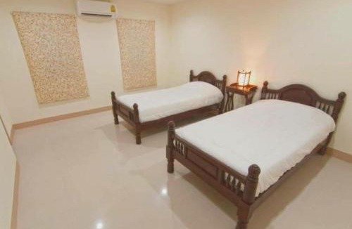 San Klang House | San Kamphaeng Classic Home