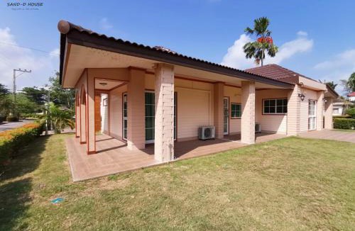 Kram House | Sand-D House Pool Villa B35 at Rock Garden Beach Resort Rayong