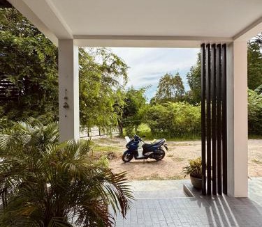 Ko Pha-ngan Villa | Sanguan Villa - Coconut Lane