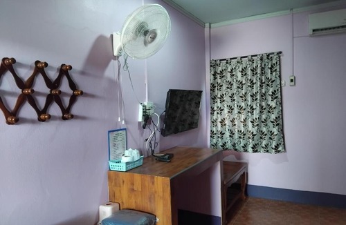 Buriram Hostel | Saran Resort room 3