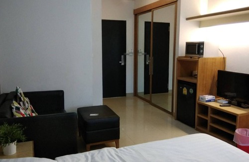 Huai Khwang Apartment | Savi Rooms Deluxe(3) Nr Bangkok/piyavet Hospital