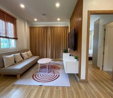 Thep Kasattri Apartment | SB Thalang House