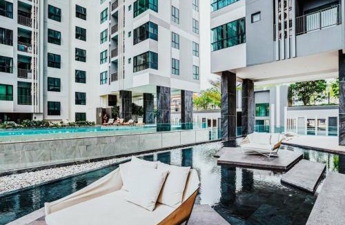 Pattaya Bay Apartment | Sea View 2 Bed Room Condo At Central Pattaya